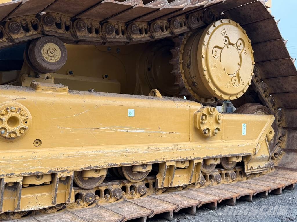 CAT D 6 LGP Buldooserid