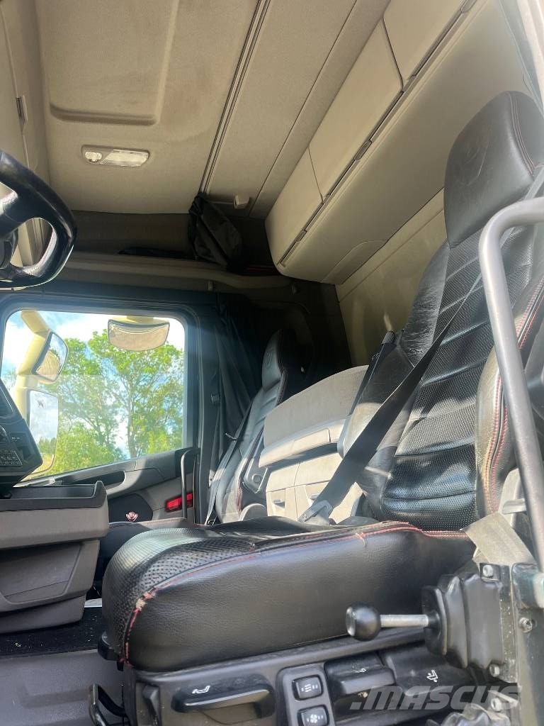 Scania R 520 Tridem Kraanaga veokid