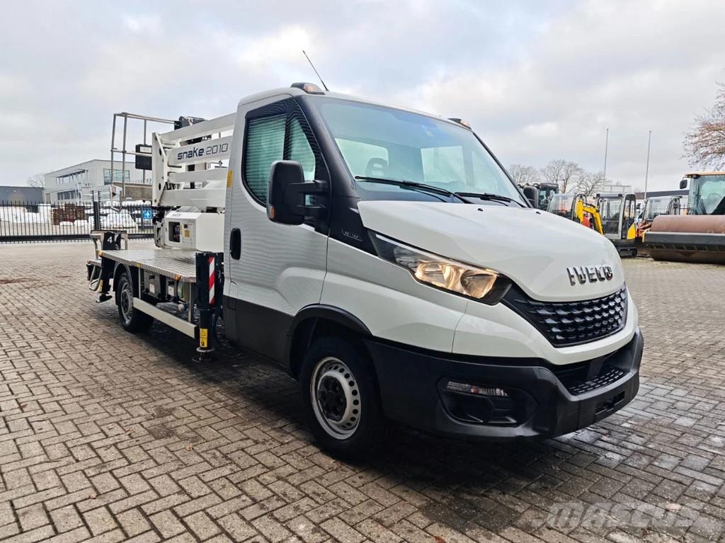 Iveco Daily 35-140 Oil & Steel Snake 2010 H Plus Autoplošiny
