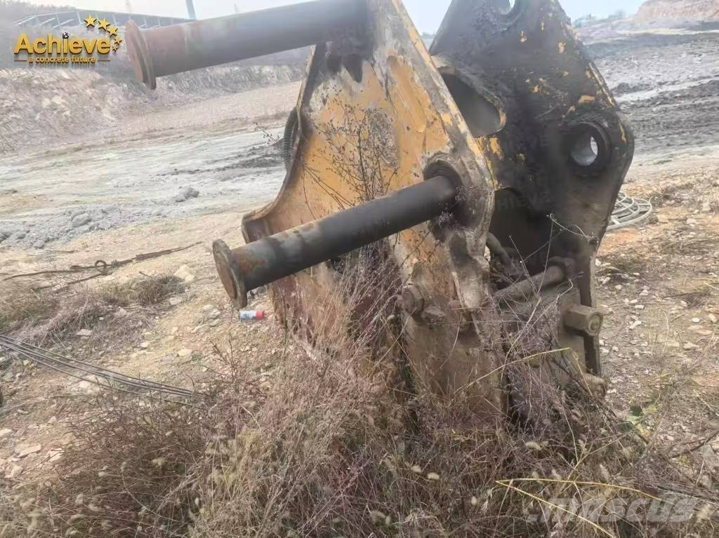 CAT 374 F Гусеничні екскаватори