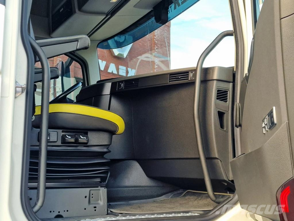 Volvo FH 16.750 Globetrotter 4x2 - Retarder - I parkcool Tractor Units