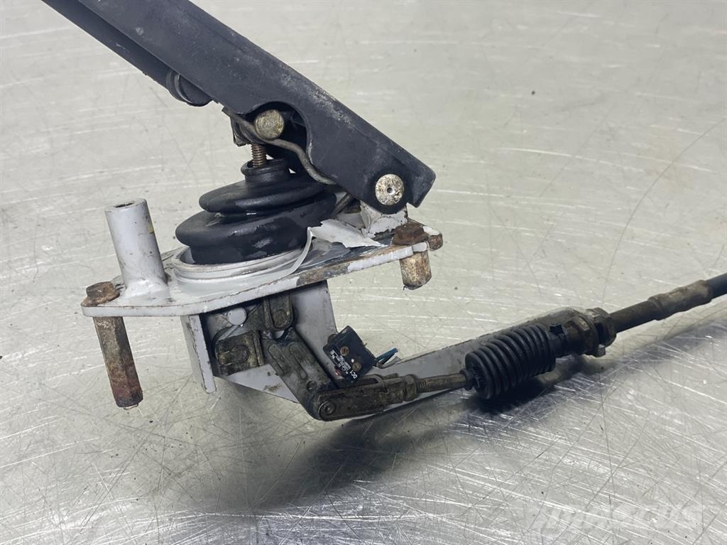 Atlas AR65-3930216-Gas pedal Ohjaamo ja sisusta