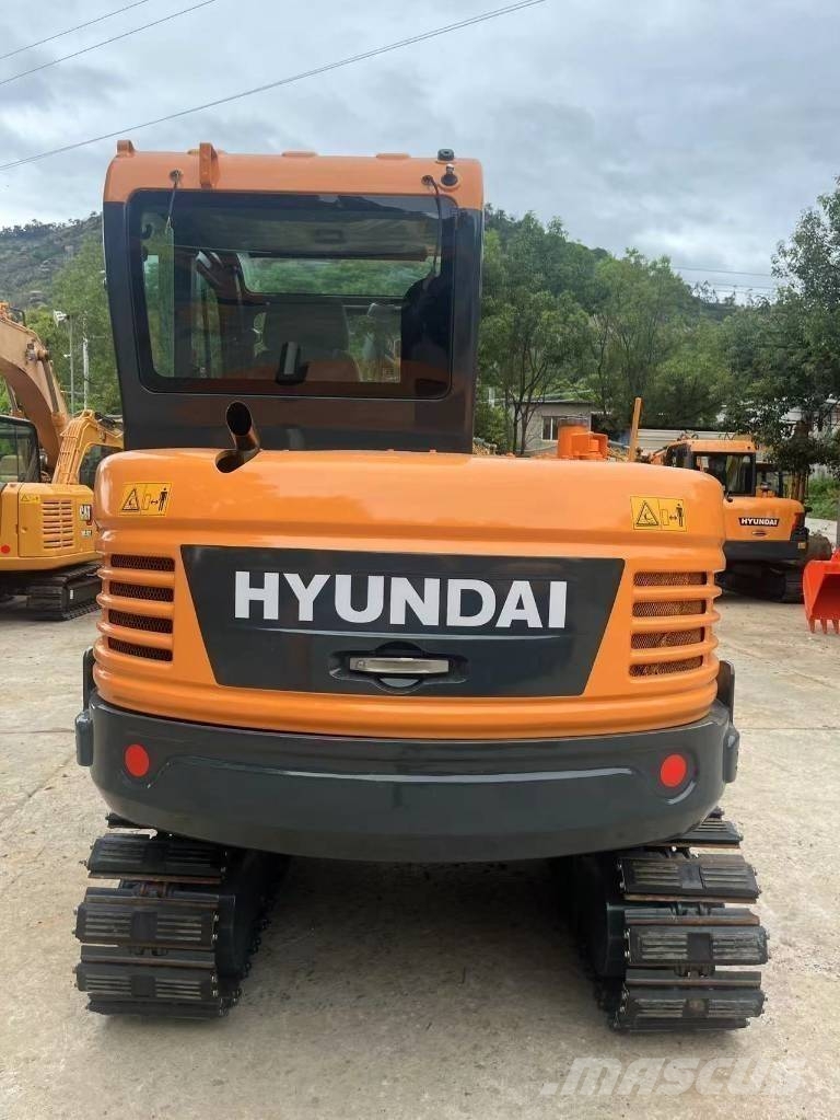 Hyundai 60vs Mini rýpadla < 7t