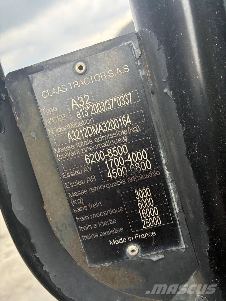 CLAAS Arion 420 Tractoren
