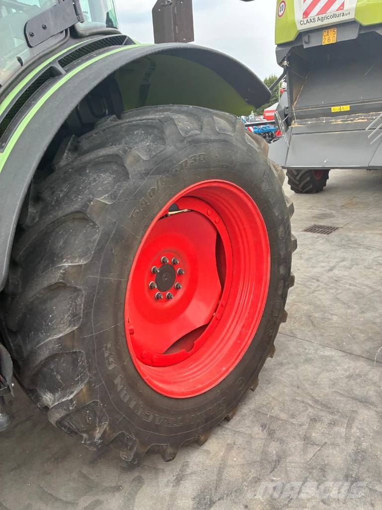 CLAAS Arion 420 Tractoren