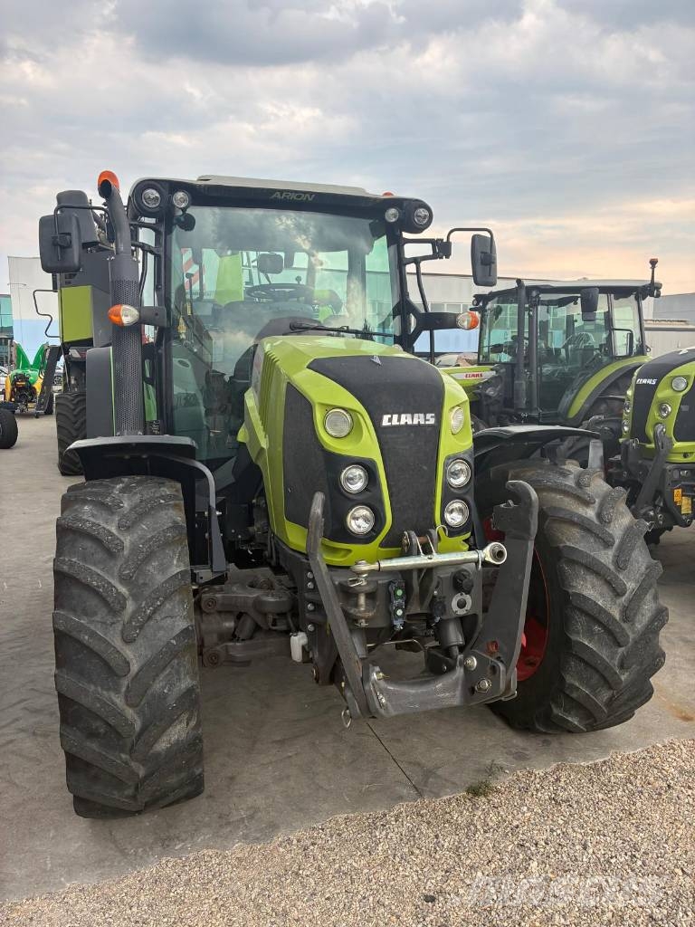 CLAAS Arion 420 Tractoren