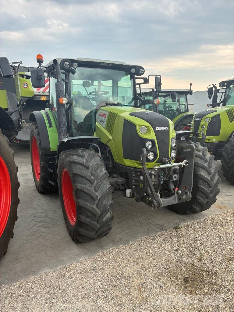 CLAAS Arion 420 Tractoren