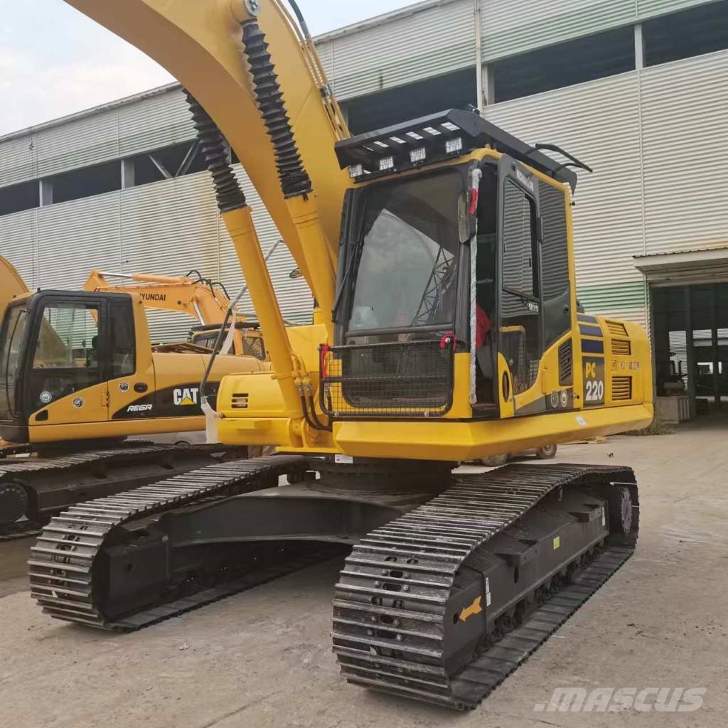 Komatsu PC 220-8 Pelle sur chenilles