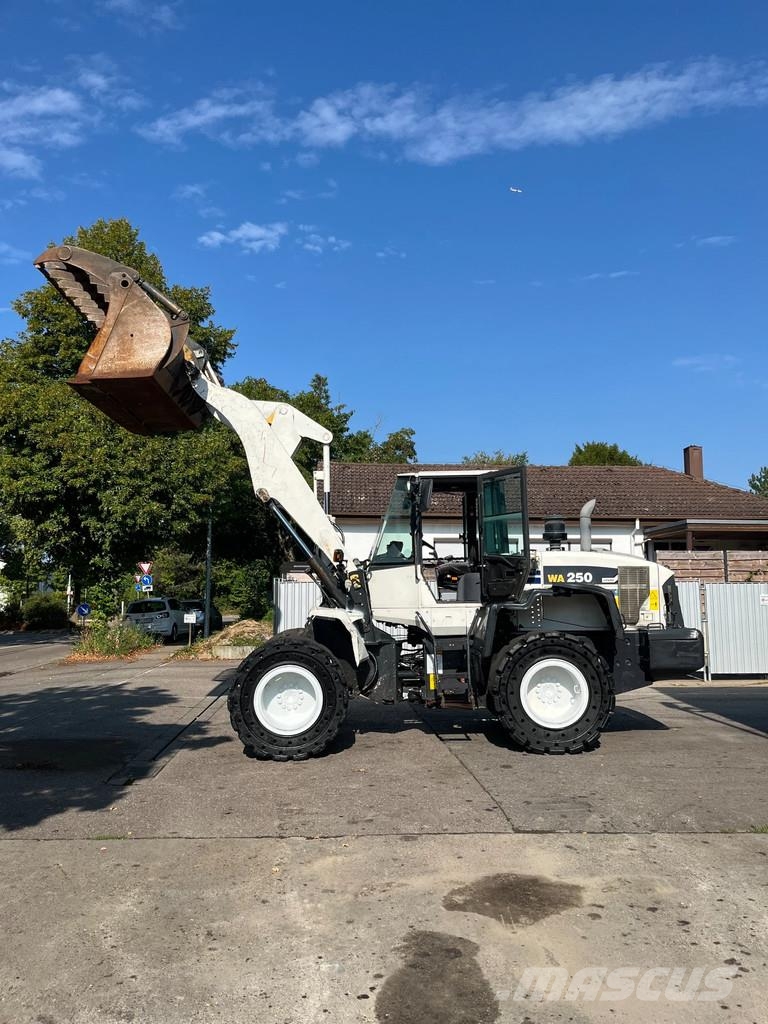 Komatsu WA250 WA250-6 Radlader*Klima*Hochschaufel*Recyclin Cargadoras sobre ruedas