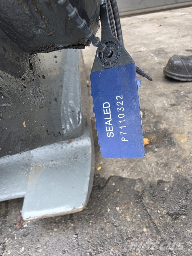 OilQuick 80 snelwissel oq 80 quick coupler Quick connectors