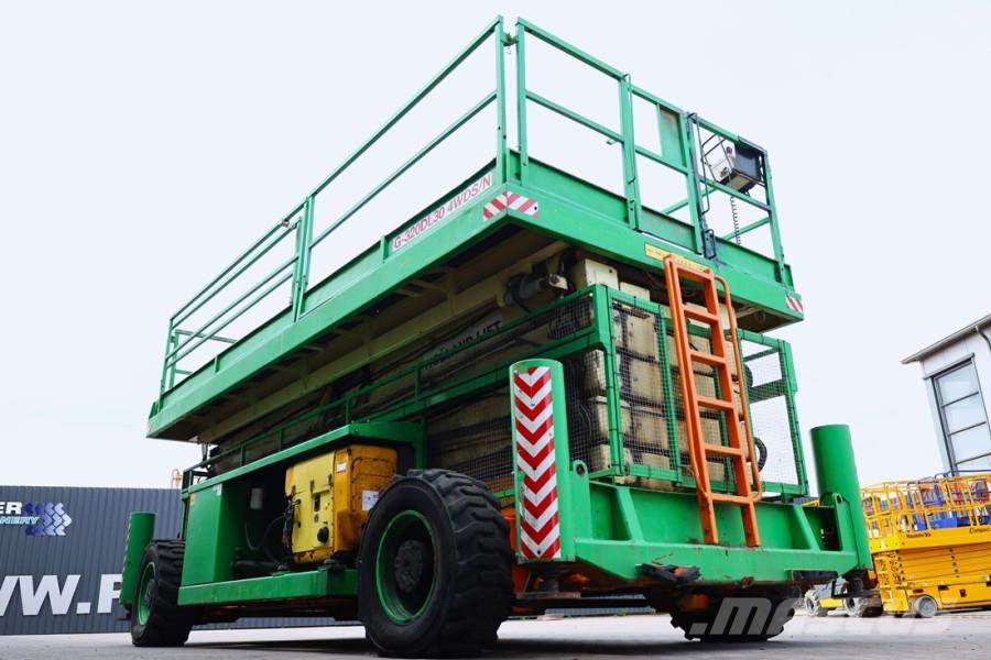 Holland Lift Megastar G-320DL30-4WDS/N Diesel, 4x4x4 Drive, 34m Scissor lifts