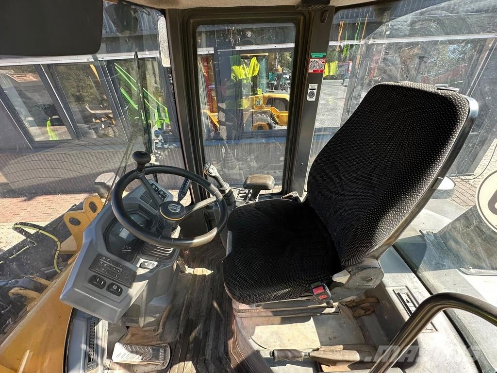 Volvo L 30 G / SW / Klappschaufel / Gabel Radlader
