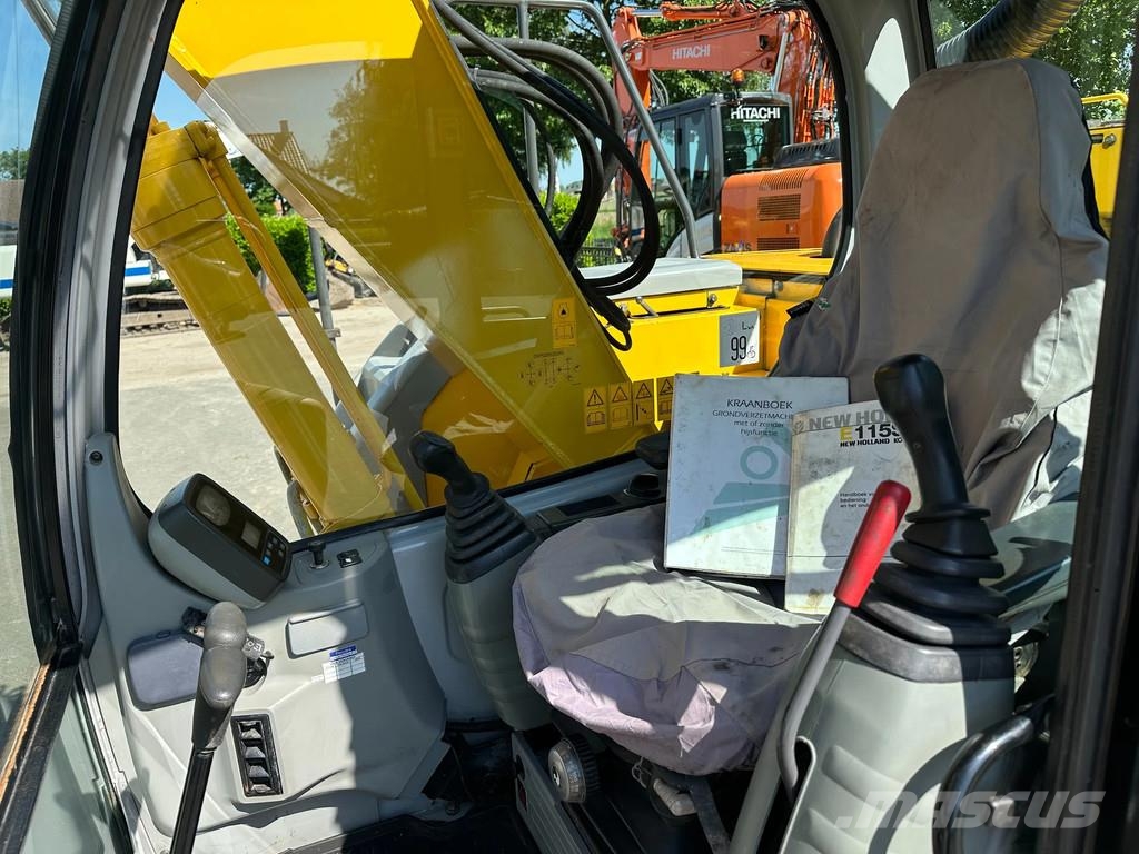 New Holland E115SR-1ES Rupsgraafmachines