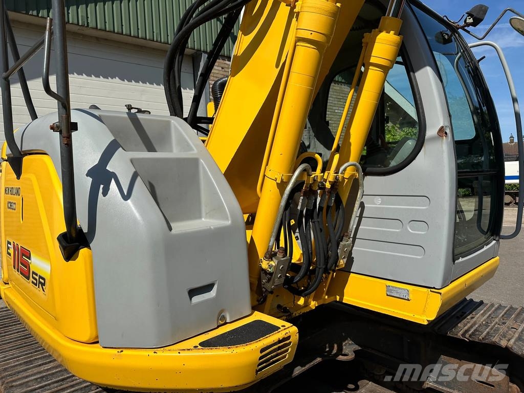 New Holland E115SR-1ES Rupsgraafmachines