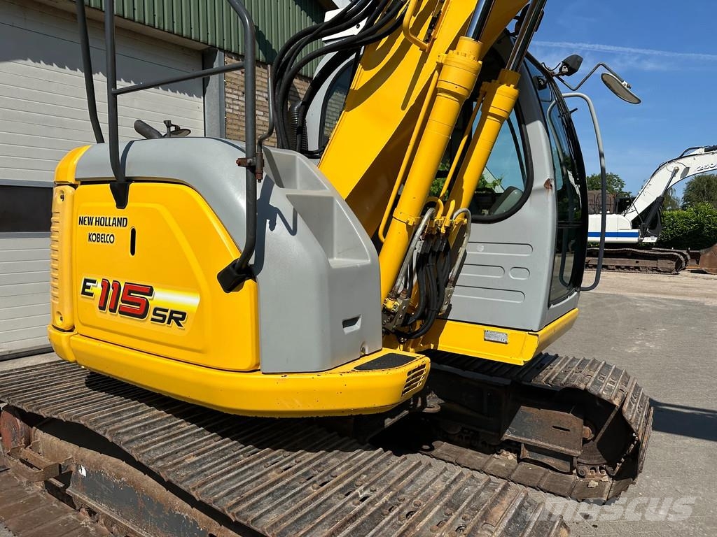 New Holland E115SR-1ES Rupsgraafmachines