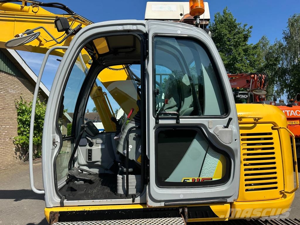 New Holland E115SR-1ES Rupsgraafmachines