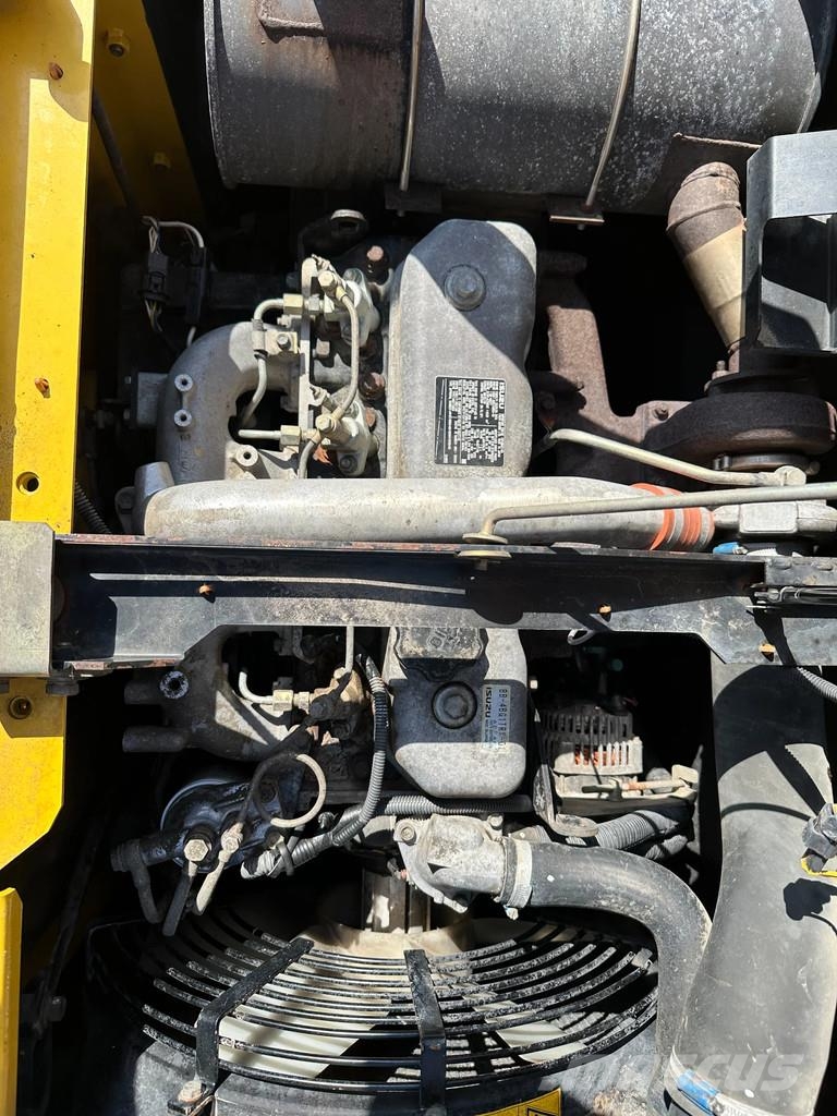 New Holland E115SR-1ES Rupsgraafmachines