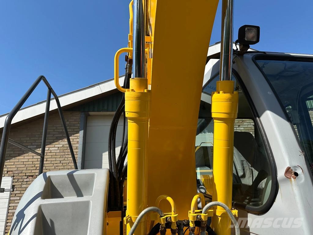 New Holland E115SR-1ES Rupsgraafmachines