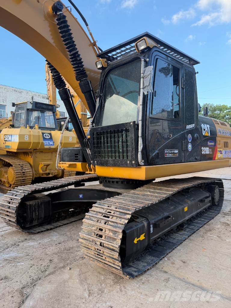CAT 320D2L the largest‑scale supplier Lánctalpas kotrók