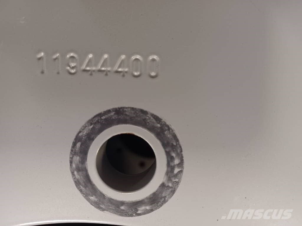 Trelleborg VF 710/60R42 renkaat vanteineen Ελαστικά και ζάντες