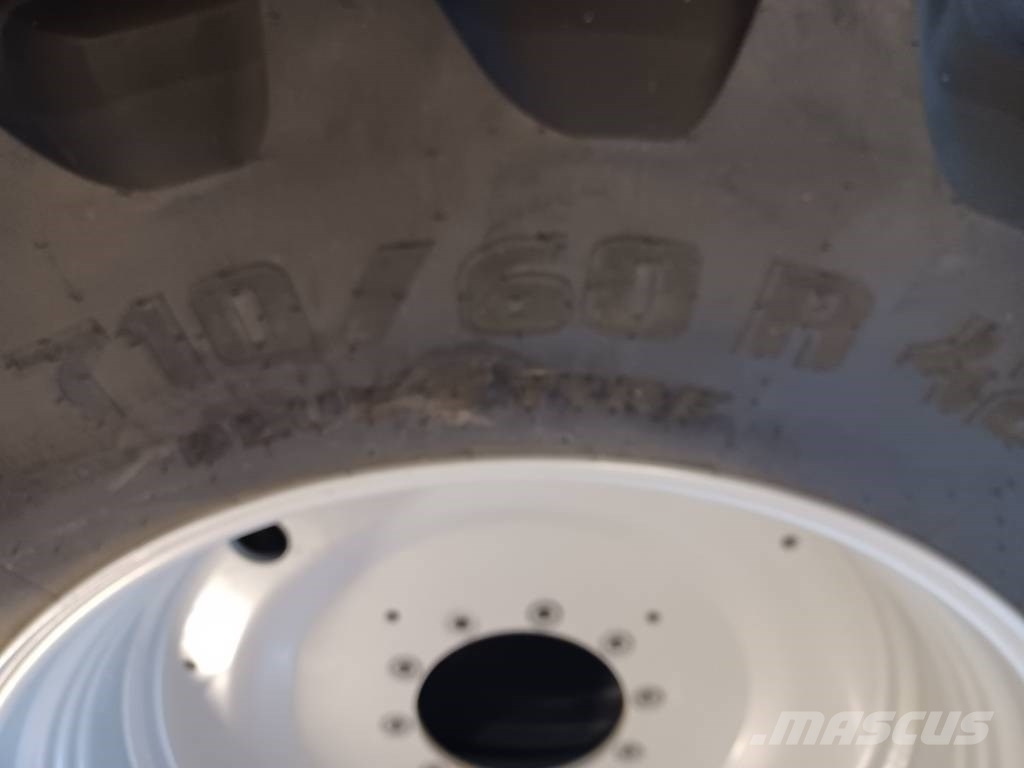 Trelleborg VF 710/60R42 renkaat vanteineen Ελαστικά και ζάντες