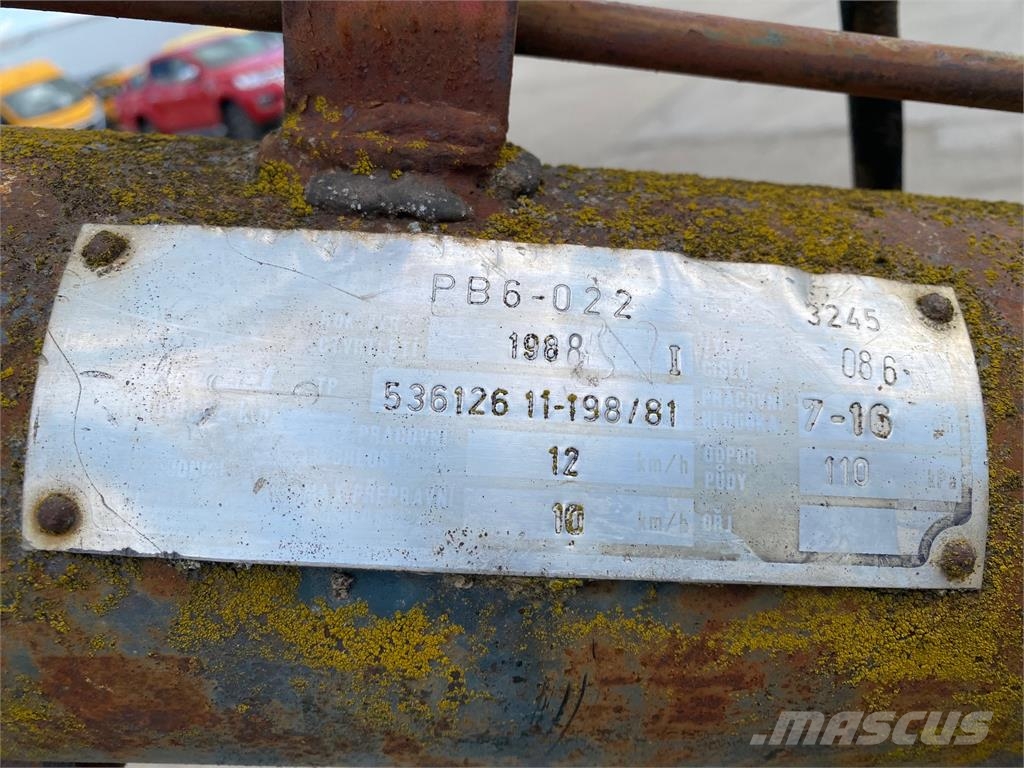 VIN 198 - PB6-022 Závesný kombinátor VIN 198 Ротационные бороны