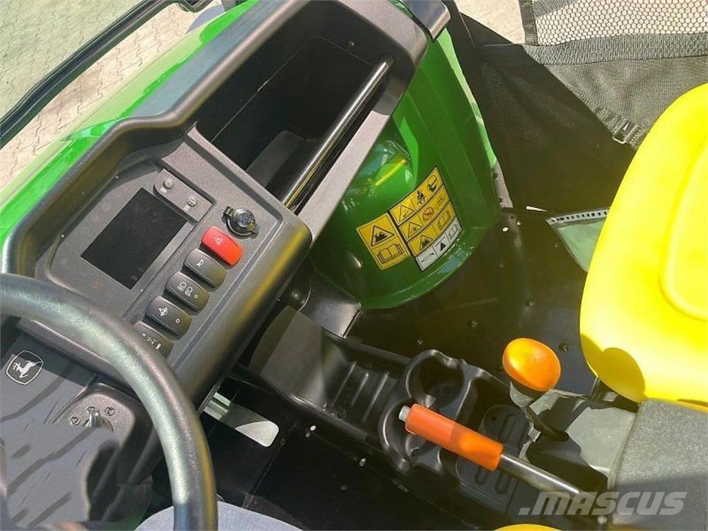 John Deere Gator HPX 815E Трактора