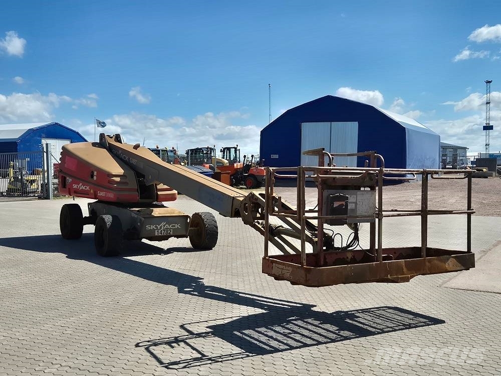 SkyJack SJ 45 T Nacele cu brat telescopic