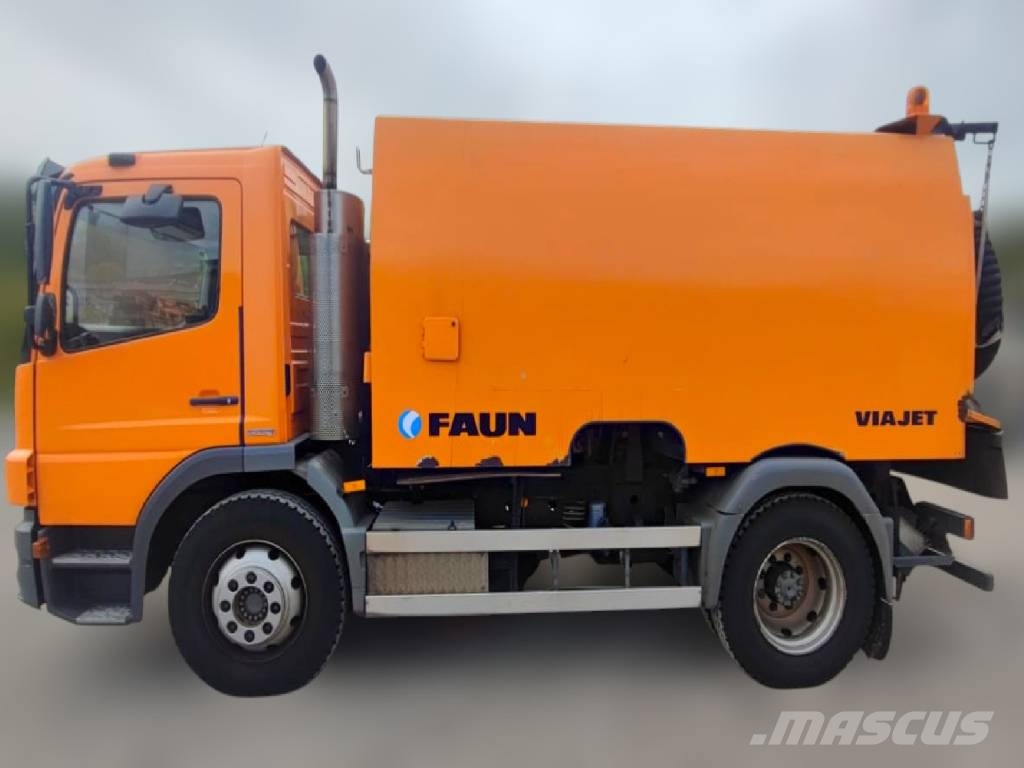 Mercedes-Benz Atego 1518 Kehrmaschine