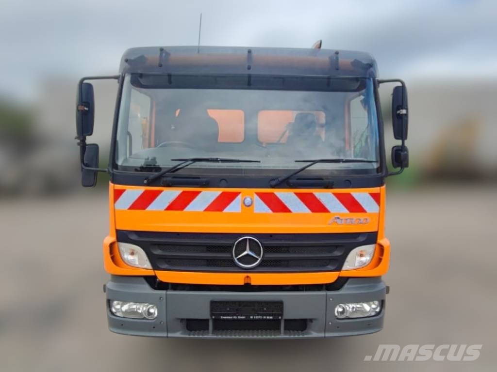 Mercedes-Benz Atego 1518 Kehrmaschine