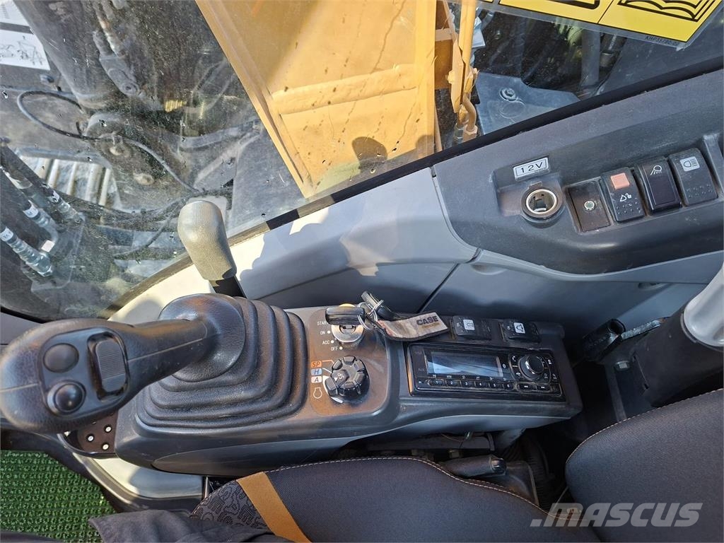 CASE CX145DSR -PYÖRITTÄJÄLLÄ- Telakaivukoneet