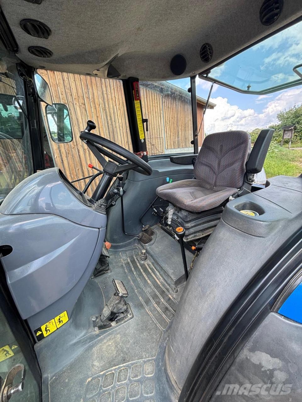 New Holland TD 80 D Traktory