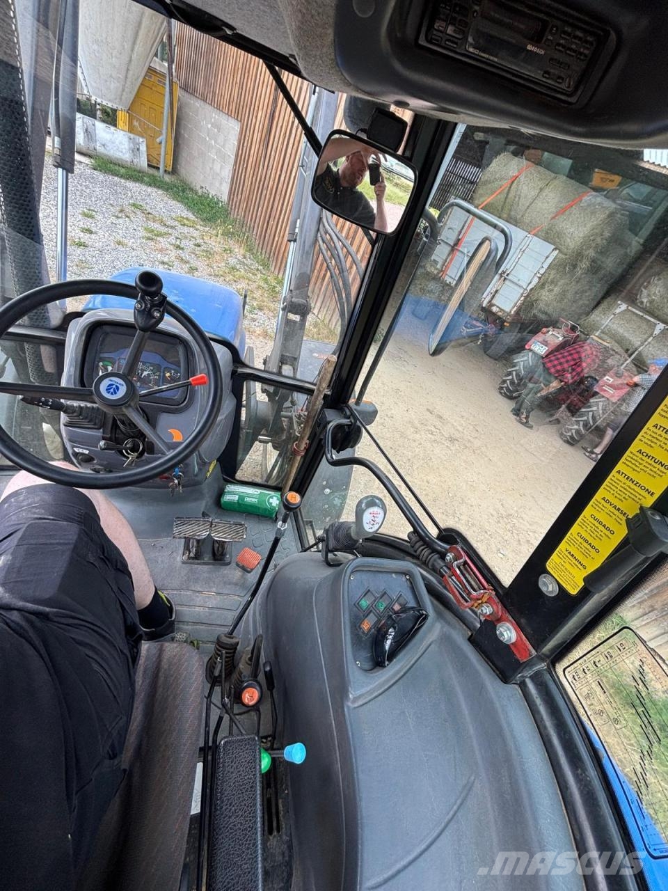 New Holland TD 80 D Traktory
