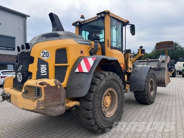 Volvo L 90 H لوادر بعجل