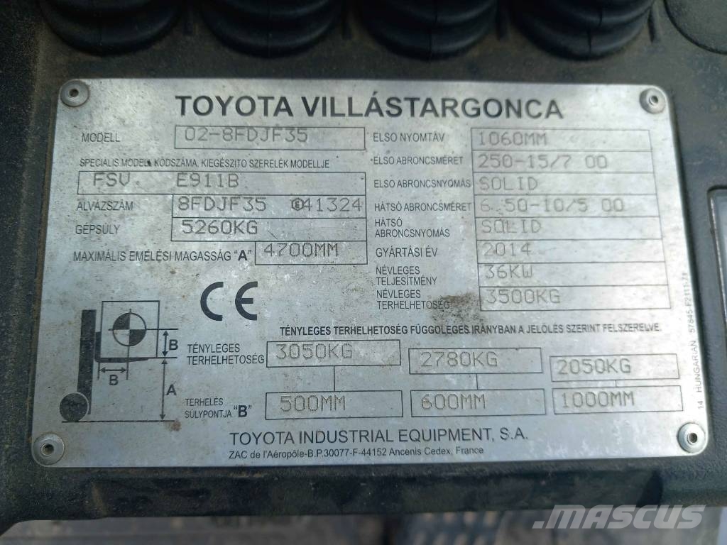 Toyota 8 FDJF 35 شاحنات ذات رافعات شوكية - أخرى
