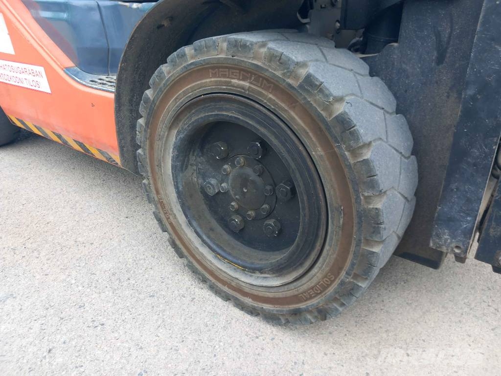 Toyota 8 FDJF 35 شاحنات ذات رافعات شوكية - أخرى