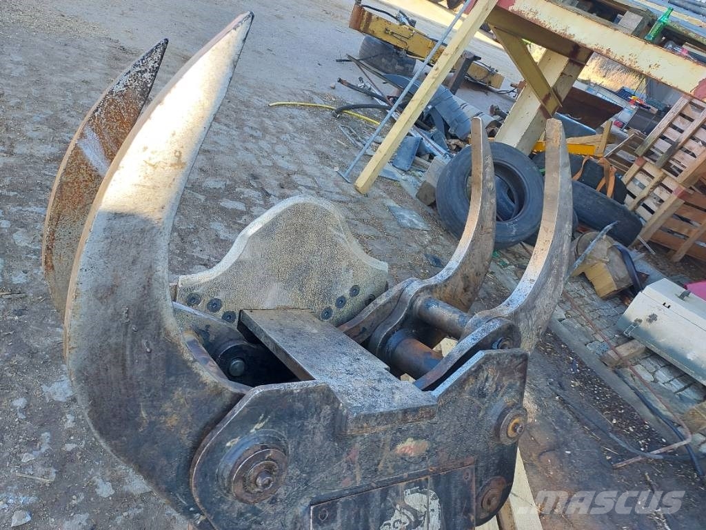Komatsu PC 170 LC-10 حفارات زحافة
