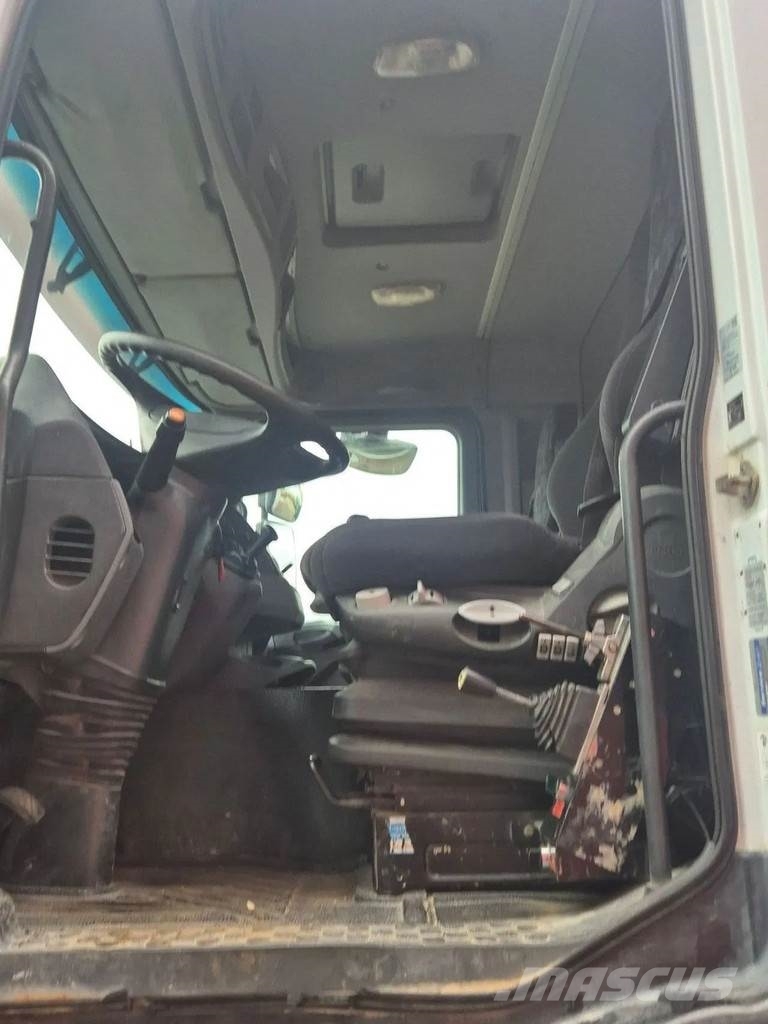Mercedes-Benz Actros 3241 全路面起重機/吊車
