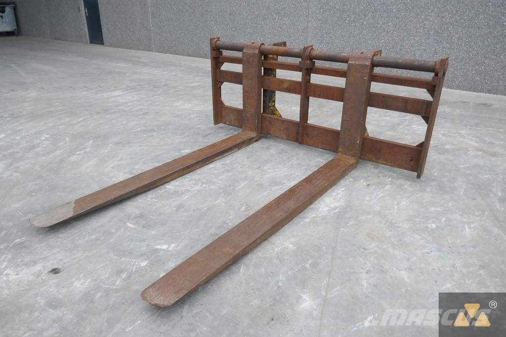 CAT 966/972 Forks Transport - drugo