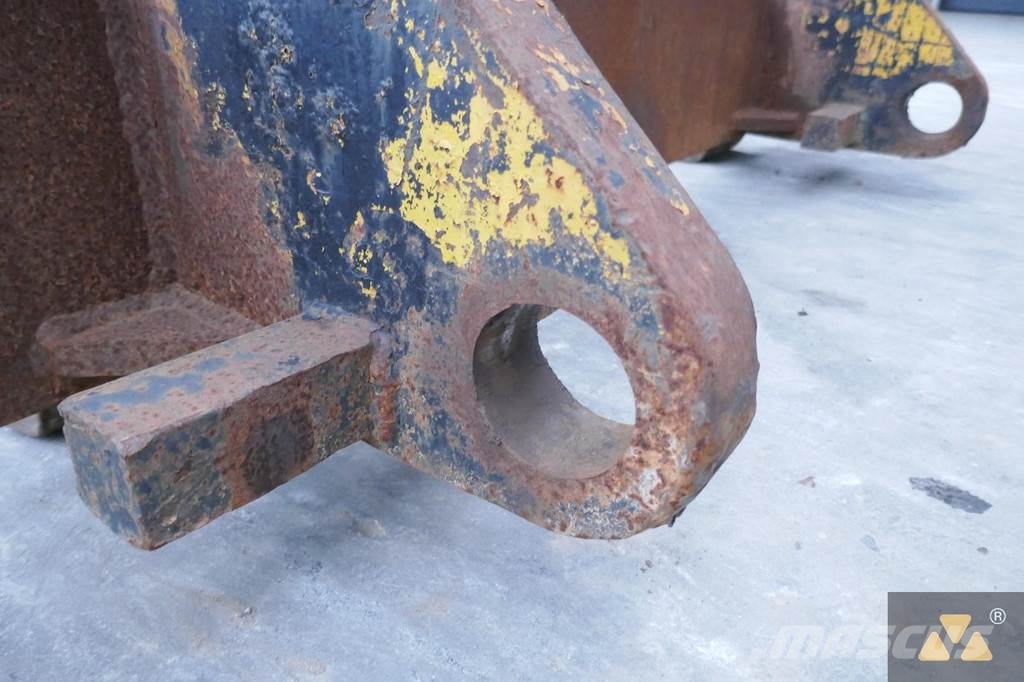 CAT 966/972 Forks Transport - drugo