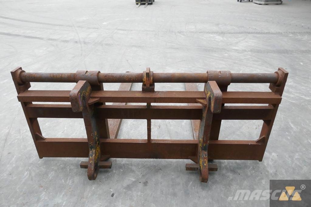 CAT 966/972 Forks Transport - drugo