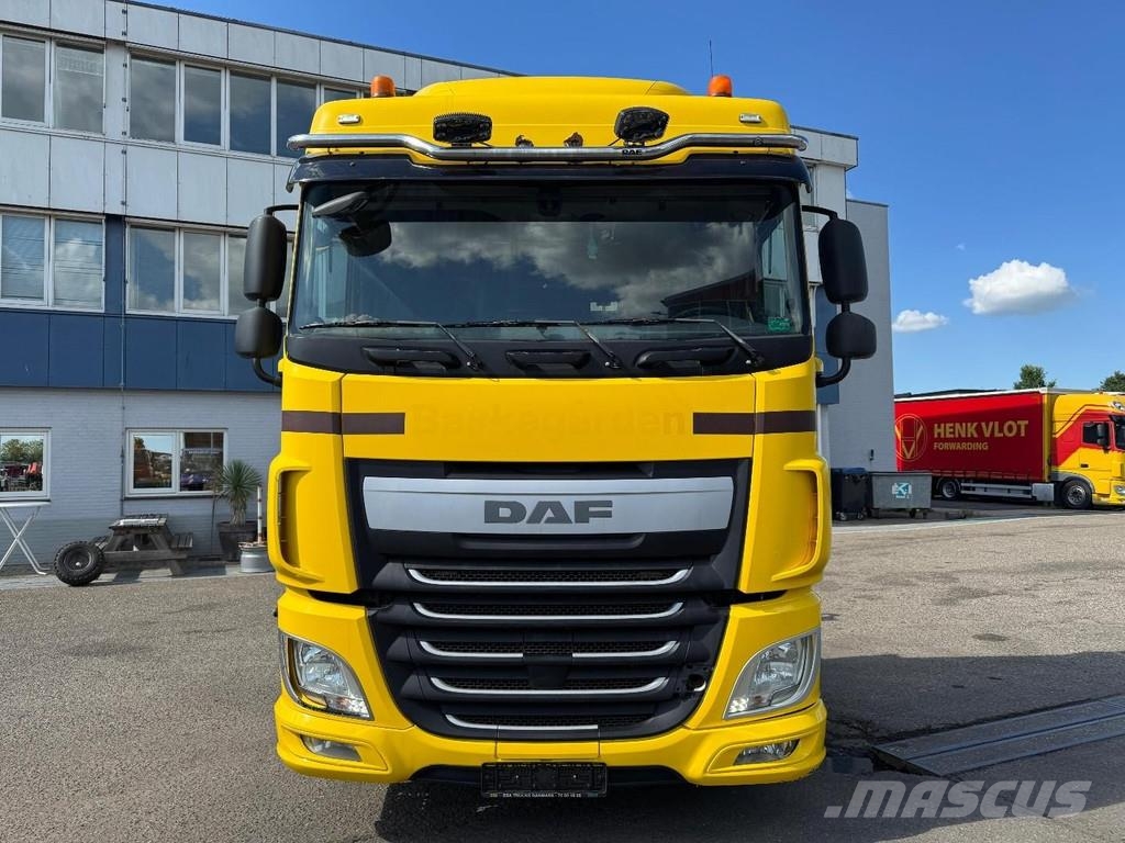 DAF XF 510 8X2 EURO 6 + MEILLER 20 TON HOOKLIFT Camion con gancio di sollevamento