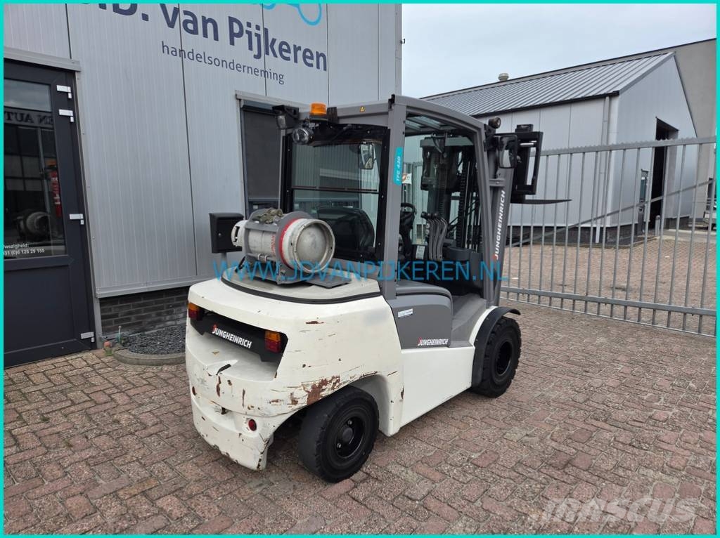Jungheinrich TFG 430 2558hours! triplex4.4m+sideshift+215cmhigh Nestekaasutrukit