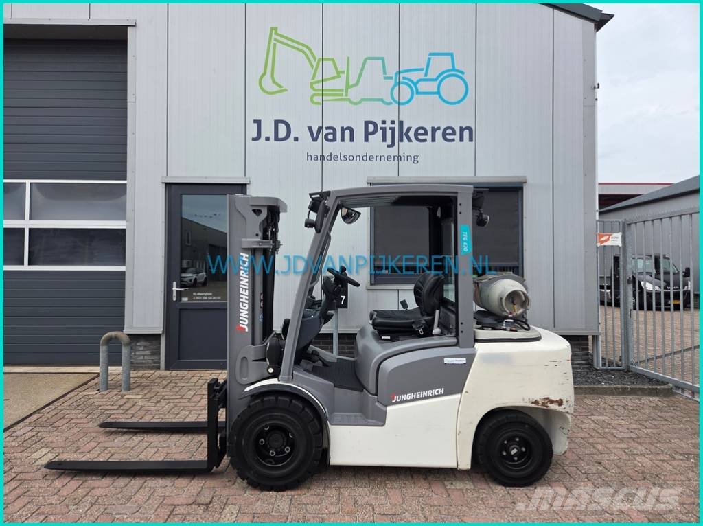 Jungheinrich TFG 430 2558hours! triplex4.4m+sideshift+215cmhigh Nestekaasutrukit