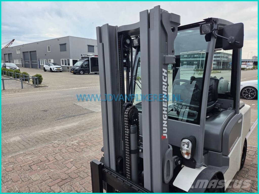 Jungheinrich TFG 430 2558hours! triplex4.4m+sideshift+215cmhigh Nestekaasutrukit