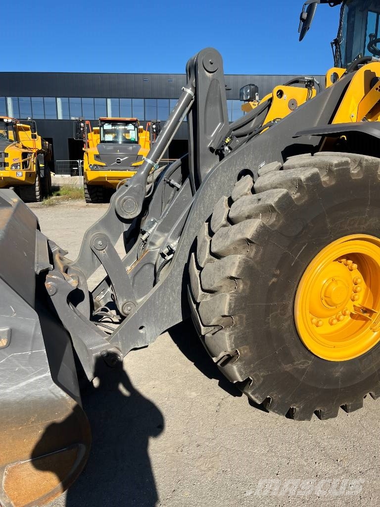 Volvo L 120 H  휠로우더