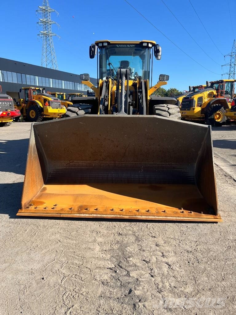 Volvo L 120 H  휠로우더