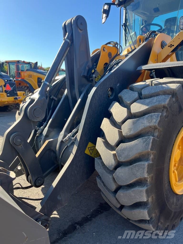 Volvo L 120 H  휠로우더