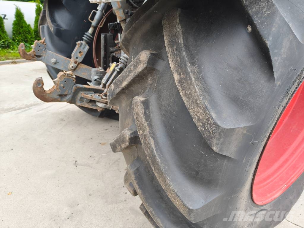 Fendt 828 Vario Profi Трактори