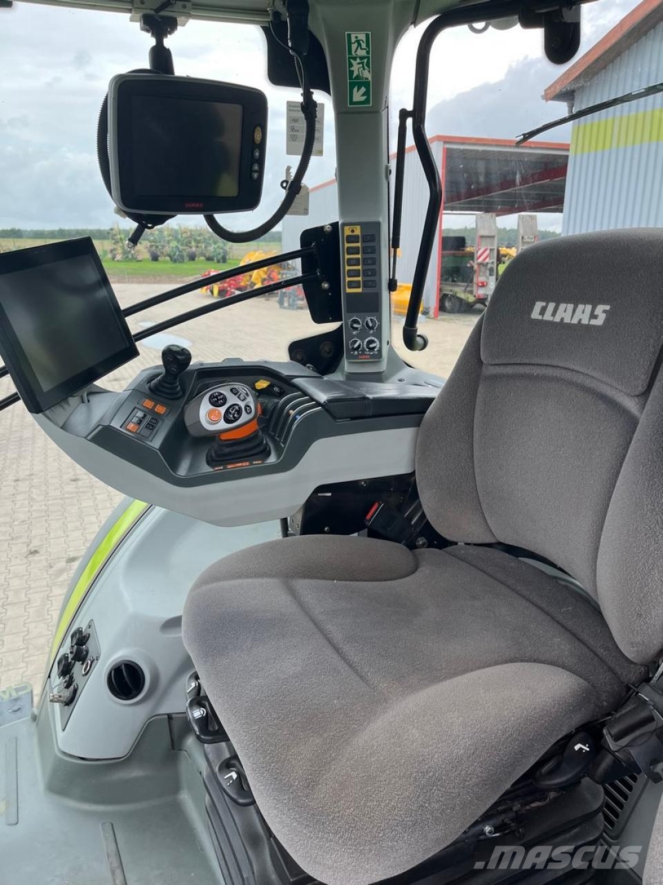 CLAAS Arion 660 CMatic CEBIS Traktoren